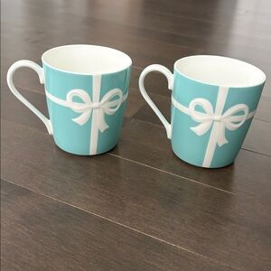 TIFFANY & CO. Mug Set, Bow Gift Blue White Decor Dining, Designer Authentic